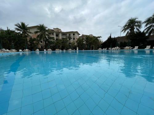 Resort Wembley Tenis 250m da Praia das Toninhas