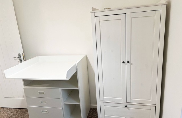 Restful family house 5 minutes walk to Milton Keynes Mall