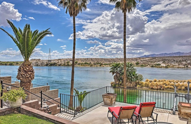 Restful Riverfront Retreat w/Private Dock + Patio