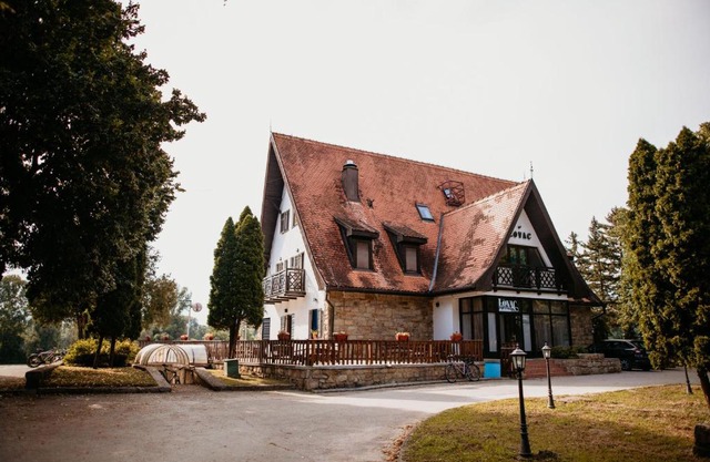 Restoran Lovac