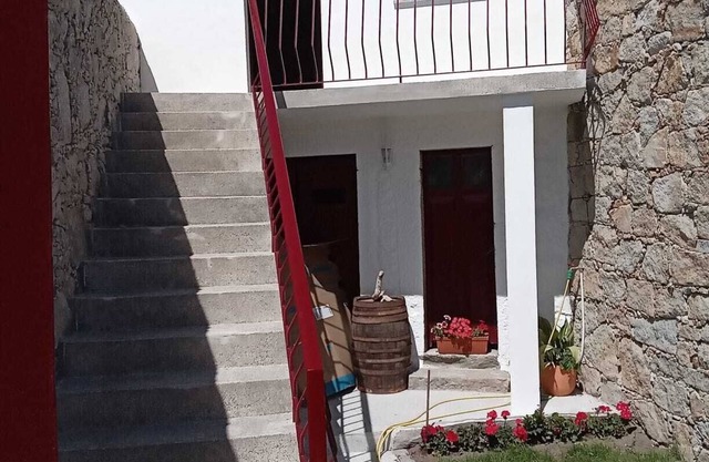 Restored country house 5 minutes' walk from the beach
