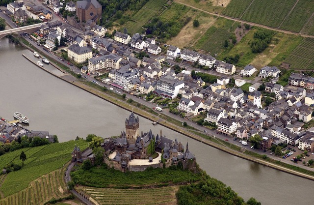 Restyled villa near the river Moselle