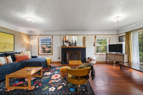 Retro Getaway In Hazel Dell