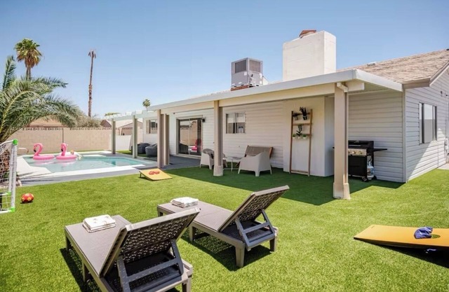 Retro Modern Oasis Pool Golf