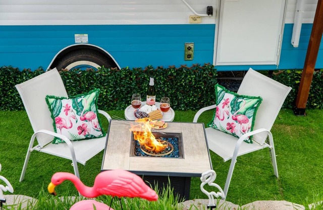 Retro RV Retreat- Unique family adventure!