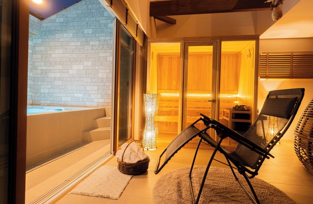 ReVIERA Resort Villa