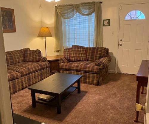 RFK Union Station free parking 1 bdrm