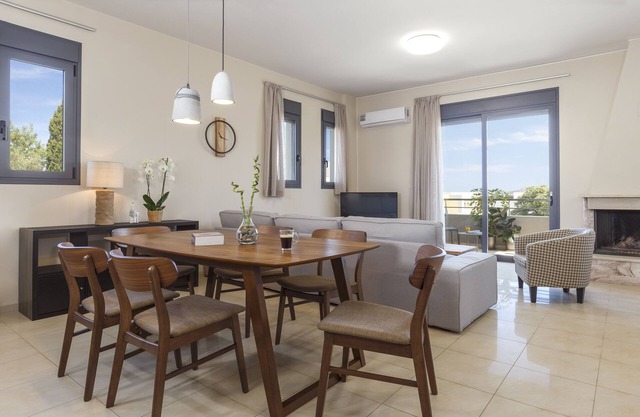Rhodes - Kallithea J&G flat