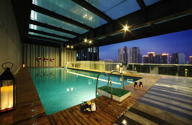 Rhombus Park Aura Chengdu Hotel