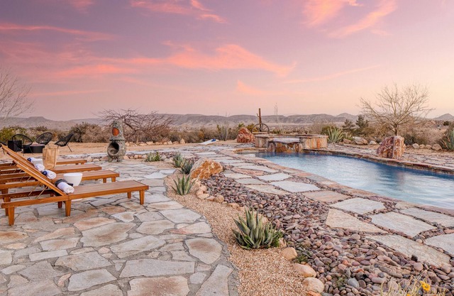 Rhythm by AvantStay | Stunning Home w/ Pool, Hot Tub & Sweeping Views