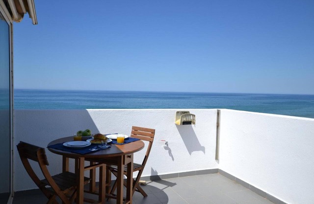 Ria Beach Studio