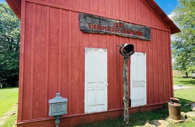 Ribbon Ridge Schoolhouse