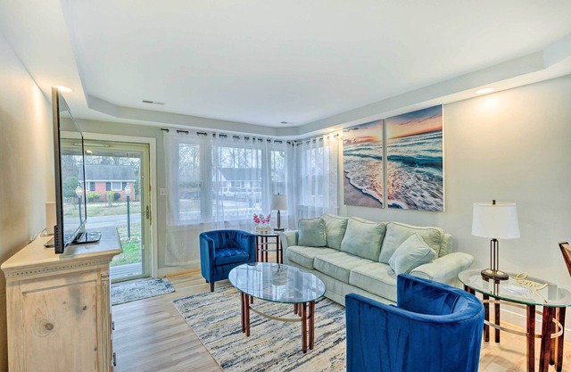 Richmond Home w/Fire Pit - 12 Mi to Downtown