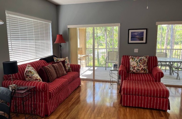 Right Direction Rentals One Bedroom Villa 8954