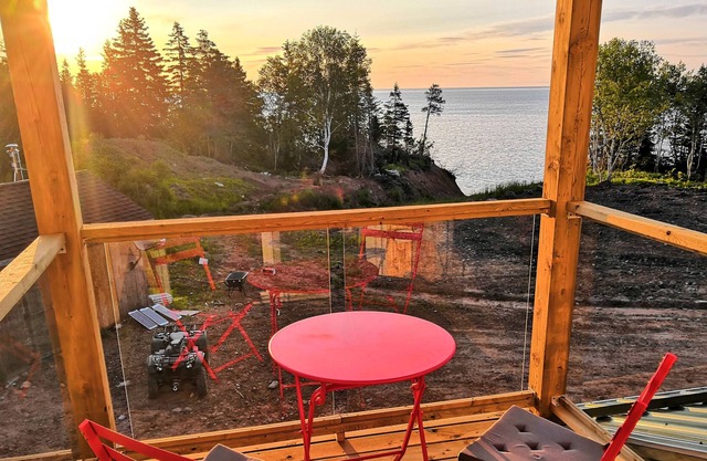 Right on the SEA | ECO Blue space