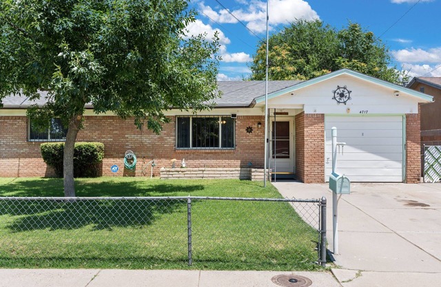 Rio Grande Retreat a 3-bedroom house with Wi-Fi and A/C