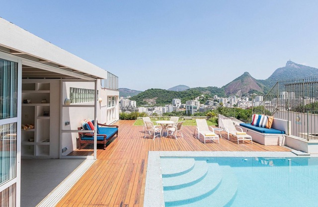 Rio235 - Large penthouse with private pool in Laranjeiras