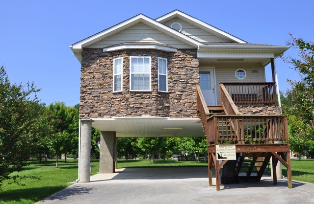 River Breeze, WIFI, $685 FREE tickets each paid day!