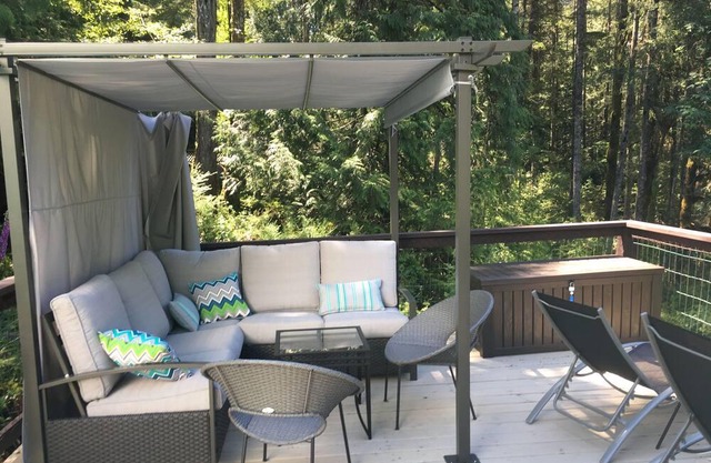River & Forest Oasis, private & ideal for large families, retreats, & groups