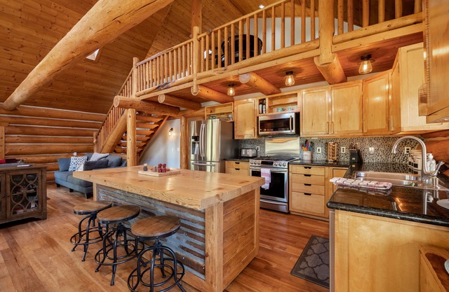 River Front lodge close tonLeavenworth, winerys, golfnnnnnnSTR Permit # 000230