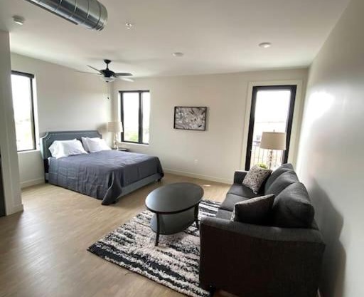 River Front Luxury Furnished Studio Downtown QC