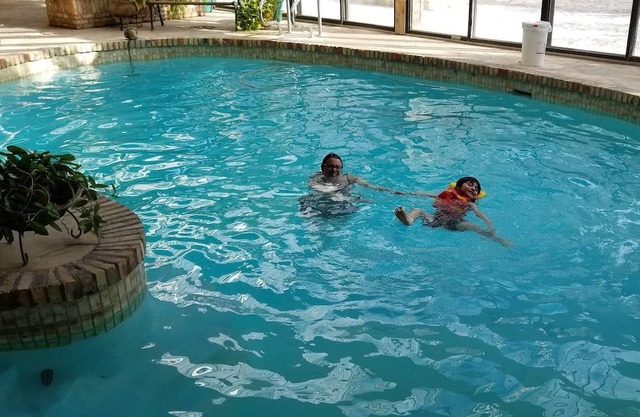 River Front Mansion Minutes with indoor heated pool and hottub