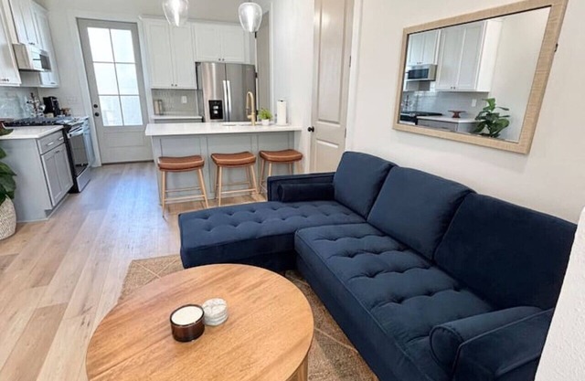 River Ranch Gem+KING+85`TV+Cajun Luxury+Nespresso