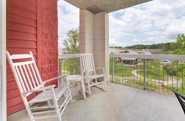 River View Condo Bear Crossing 302