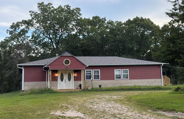 Riverbend Getaway 134-Luxury & Comfort sleep 20+ nearby-swim, float, hike, relax
