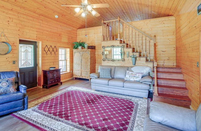 Riverfront Bluff City Retreat w/ Patio & Grill!