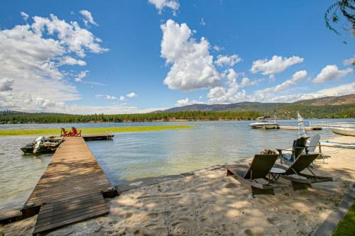 Riverfront Duplex Dock and Views in Nine Mile Falls