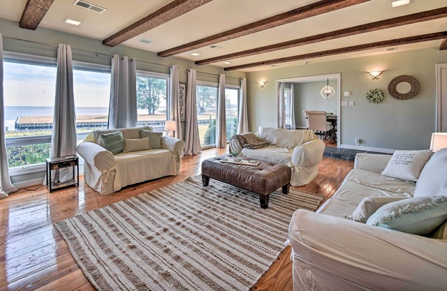 Riverfront Elizabeth City Retreat w/ Yard!