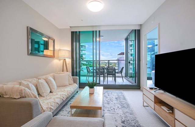 Riverfront Flow Poolside and Portside in Hamilton