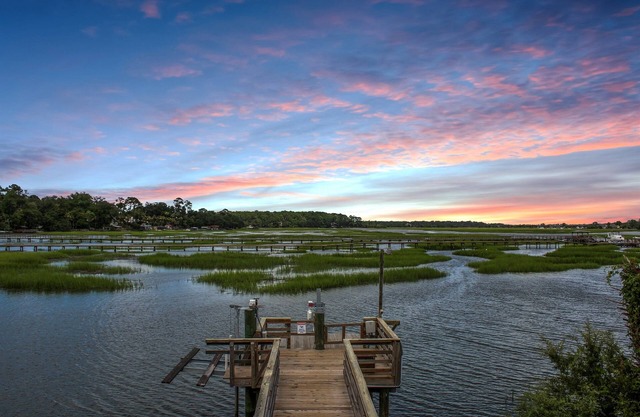 Riverfront Retreat | Dock Firepit Dog Friendly