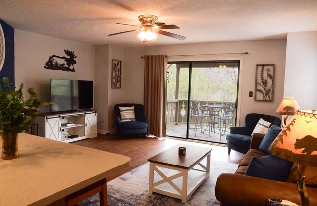 Rivers Edge Condo 104