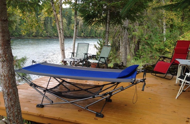 Riverside Cabana for 2 people, rustic and unique setting on the Clearwater River
