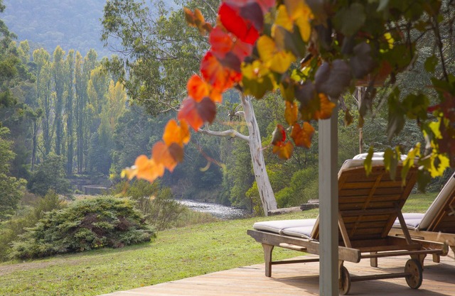 Riverside House on the beautiful Howqua River