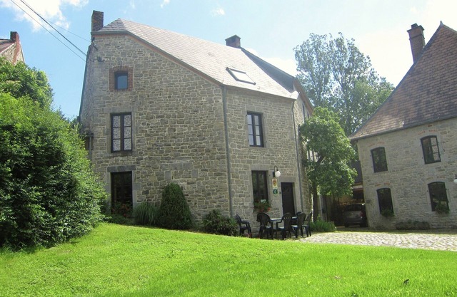Riverside Retreat Viroinval