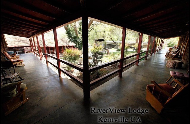 Riverview Lodge