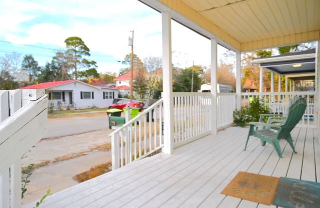 Riverwalk to Downtown New Bern