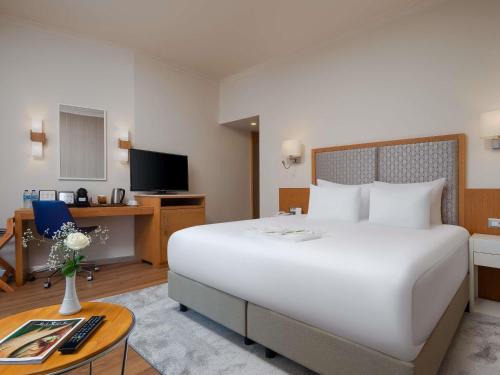Rixos Park Belek - The Land Of Legends Access