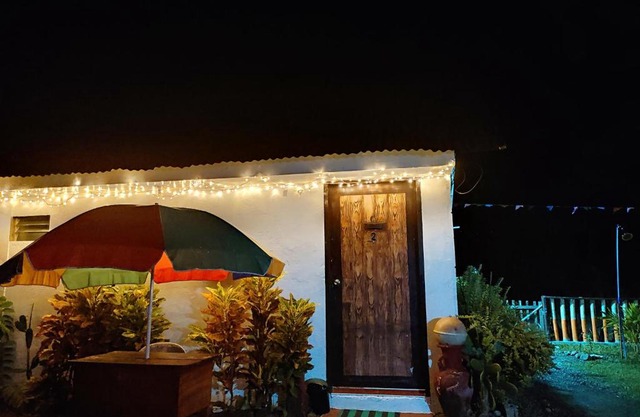 RMTM's Beachfront Accommodation - Caramoan