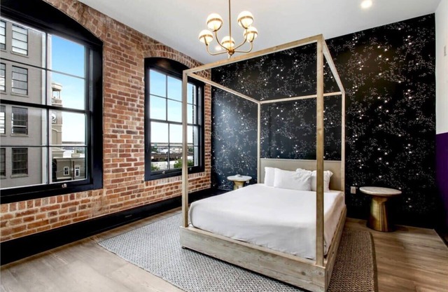 Sextant The Brandywine Rooftop Min Bourbon St 