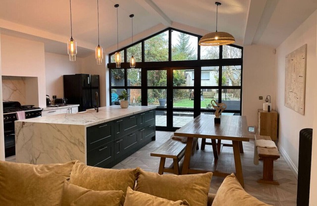 Roath Park Lake 5BR City Retreat