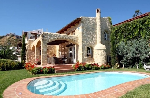 Rock House's Villa Melody, Secluded Villa with private swimming pool and garden
