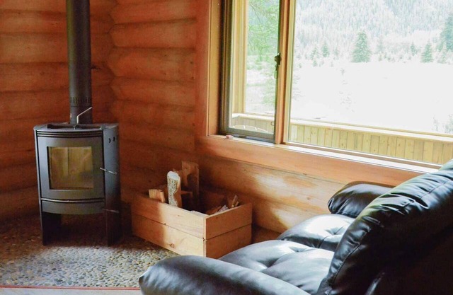 Rock Lake Lodge - Complete Lodge and 4 cabins all together as one package.