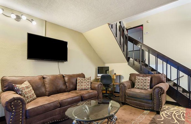 Rodeway Inn Mitchell