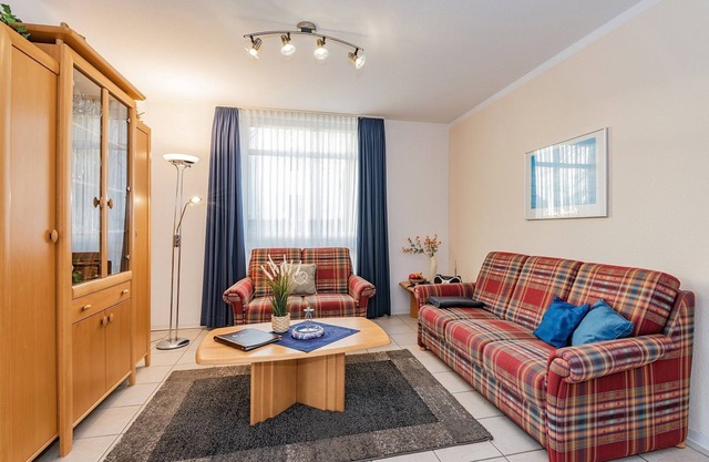 Roland House - Roland House 04