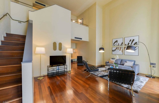 Romagnosi 2B - Two Bedroom Apartment, Sleeps 6