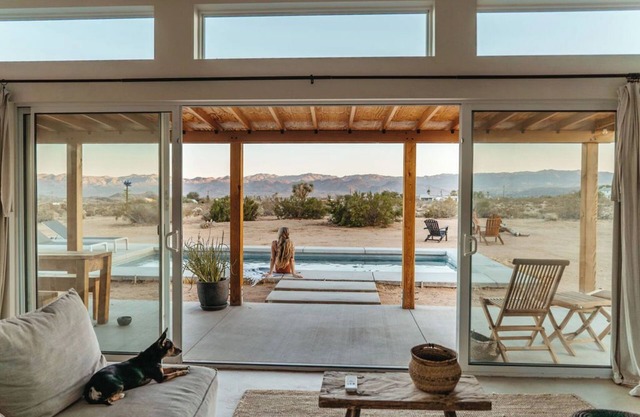 Romantic Bungalow | Pool, Hot Tub & Views